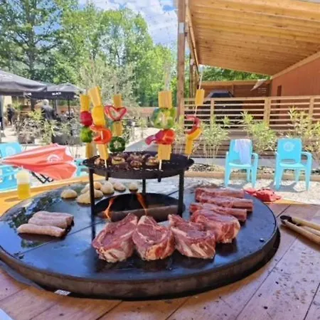 Kamp alanı La Marmotte Ax-les-Thermes